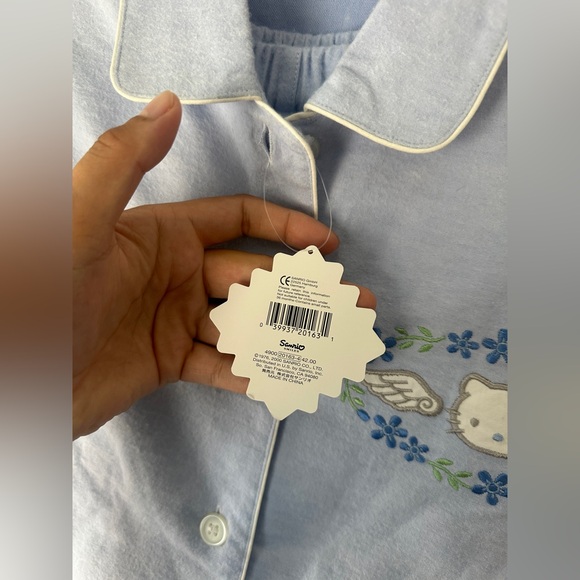 NWT Vintage Sanrio Angel Hello Kitty Light Blue Long Pajama Set - Picture 4 of 16